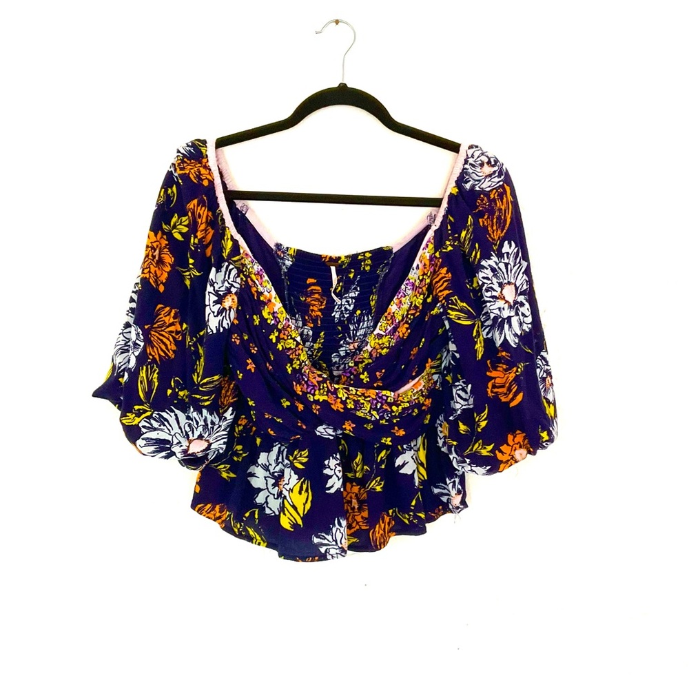 FREE PEOPLE Mirabella Peasant Boho Navy Floral Cross V-neck Chest Top Sz M
